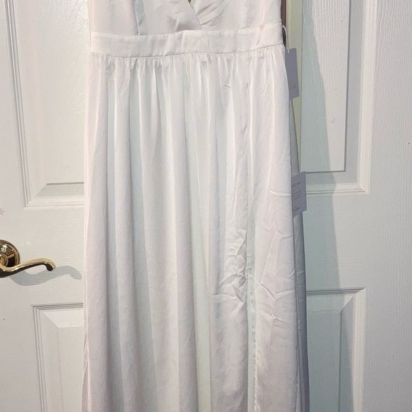 Lulu’s white silk maxi dress - Picture 5 of 9